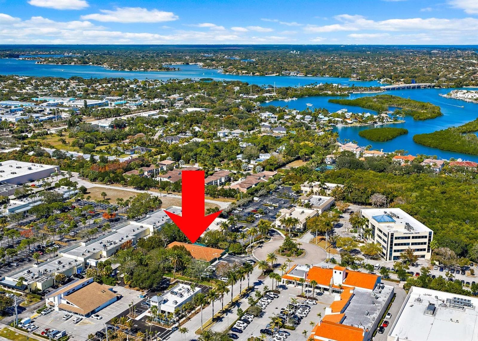 100 Intracoastal Pointe Drive, Jupiter, FL 33477 photo 2