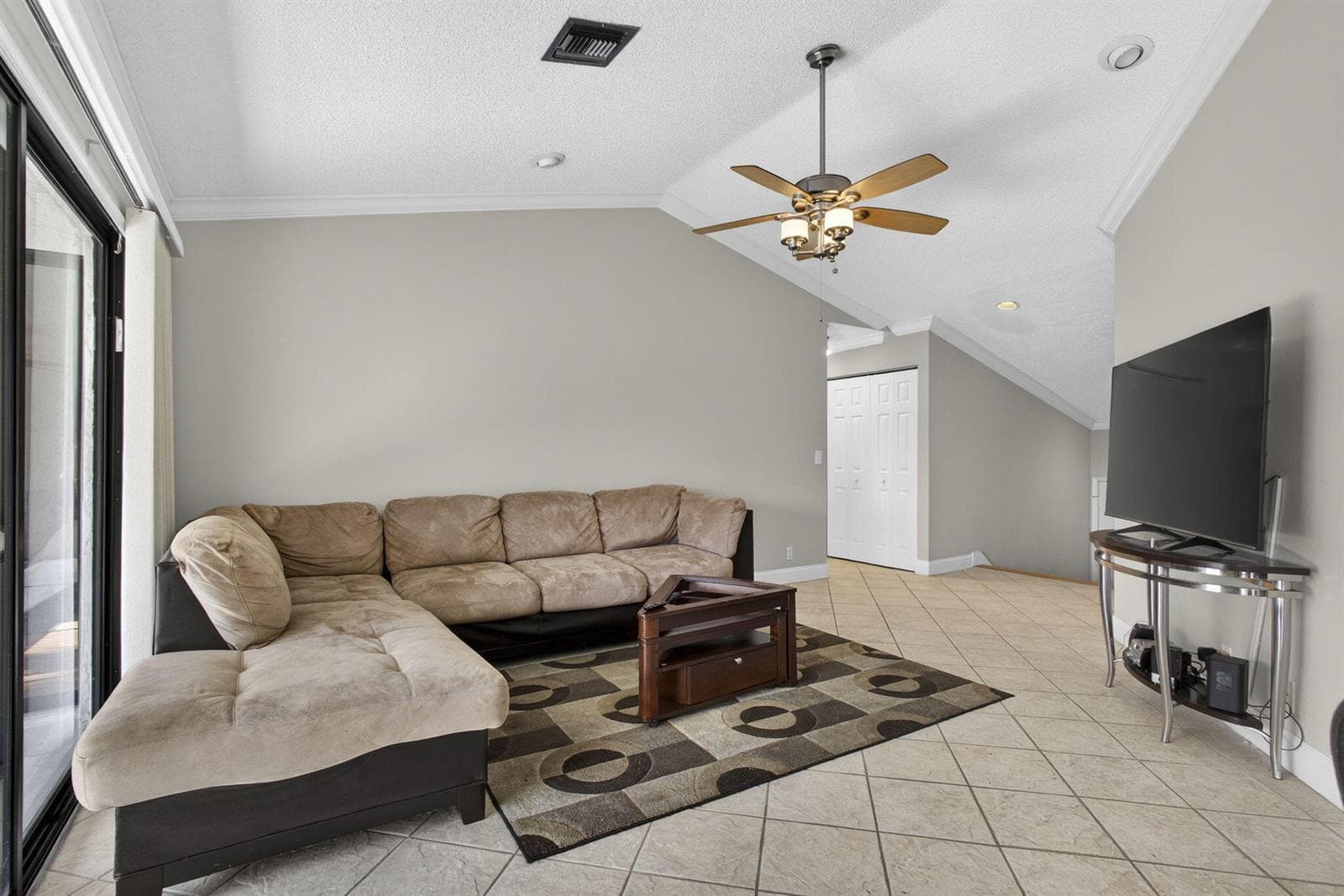 9 Lexington Lane E # F, Palm Beach Gardens, FL 33418 photo 3