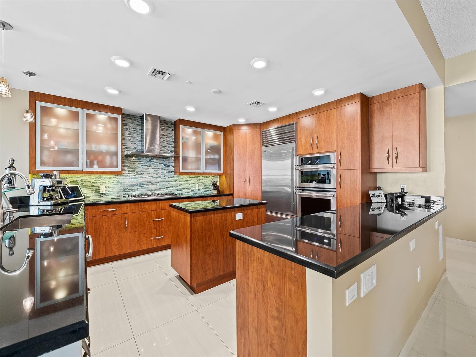 3415 N Ocean Drive # 505, Hollywood, FL 33019 photo 4