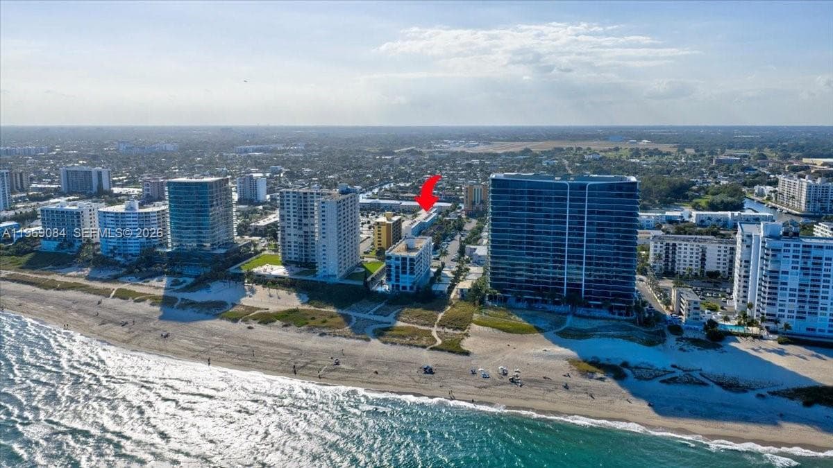 3201 NE 8th St # 405, Pompano Beach, FL 33062 photo 2