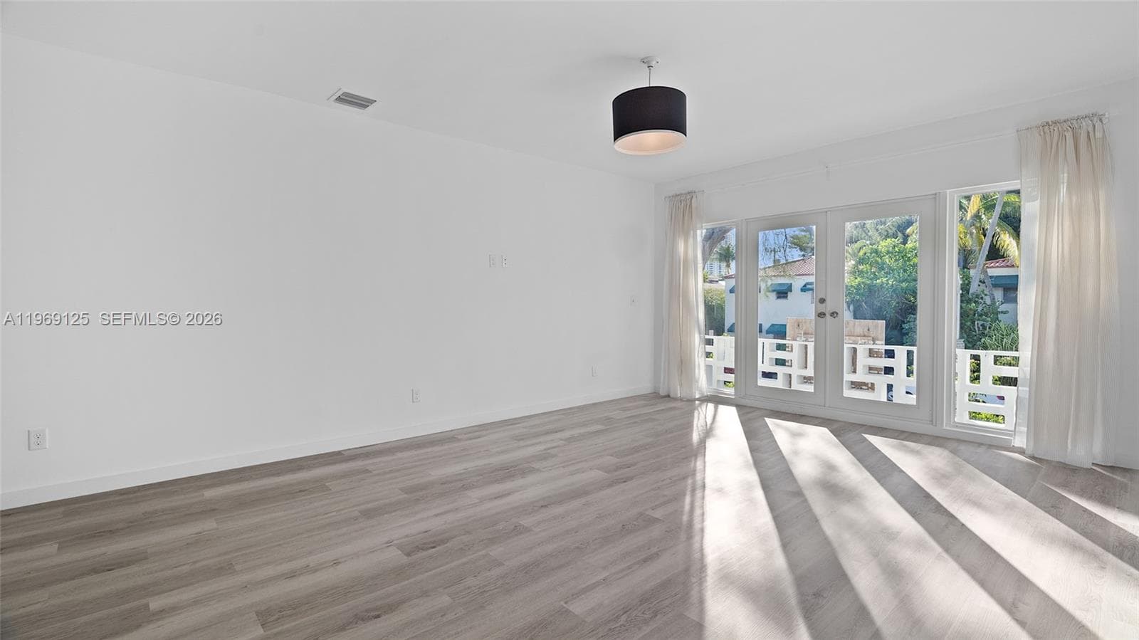 1561 Jefferson Avenue, Miami Beach, FL 33139 photo 5