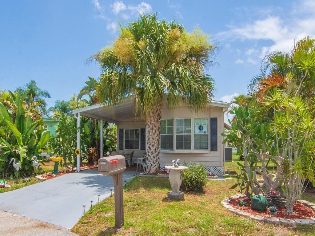 1 Castilla Lane, Port St. Lucie, FL 34952 photo 2