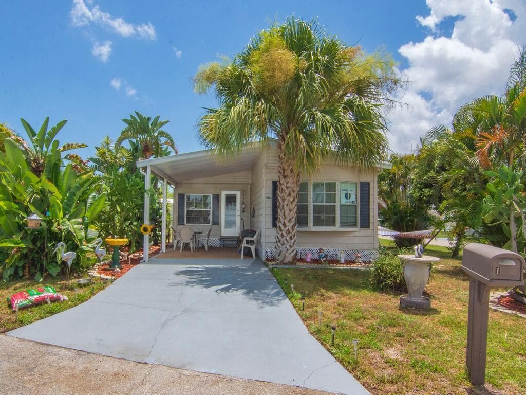 1 Castilla Lane, Port St. Lucie, FL 34952 photo 5