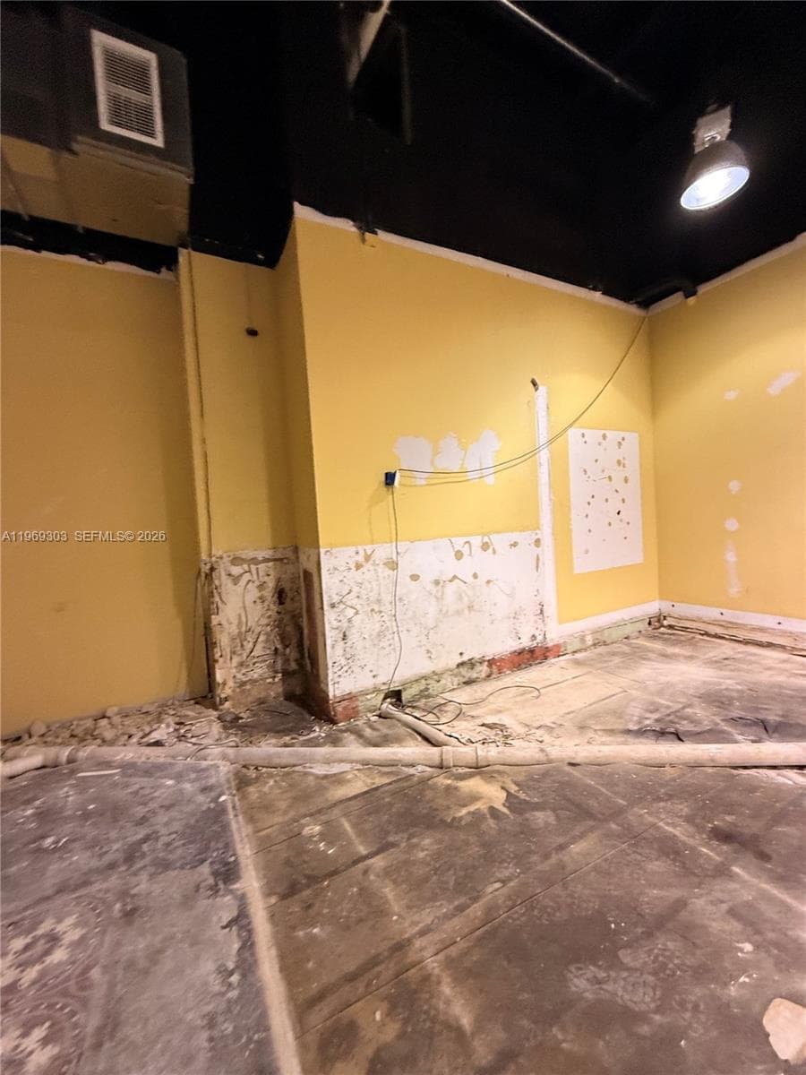 28 W Flagler St # 102, Miami, FL 33130 photo 5