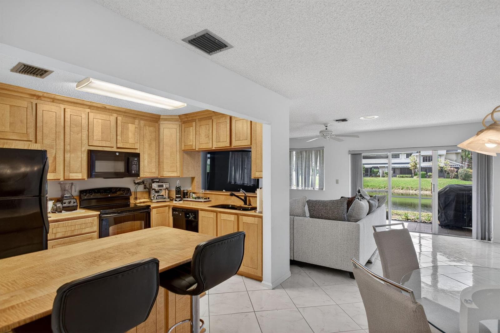 2274 Discovery Circle W # 2274, Deerfield Beach, FL 33442 photo 2