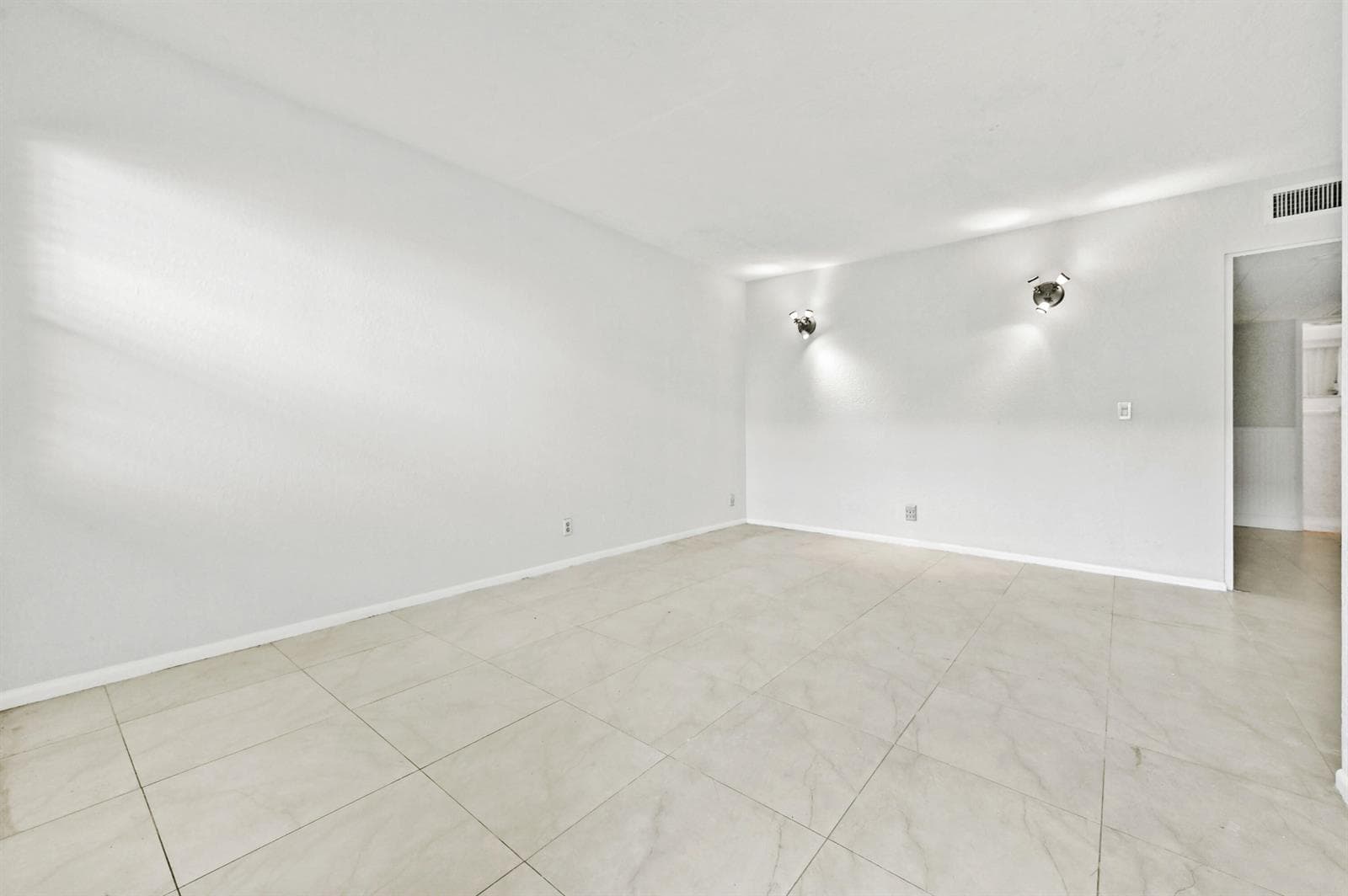 240 Croton Avenue # 102, Lantana, FL 33462 photo 3