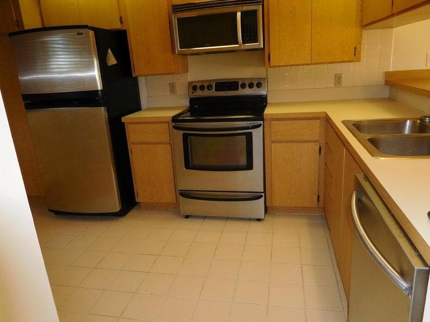 2741 Village Boulevard # 304, West Palm Beach, FL 33409 photo 2