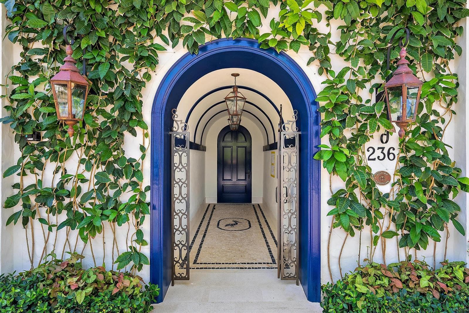 236 Phipps Plaza # 101, Palm Beach, FL 33480 photo 3