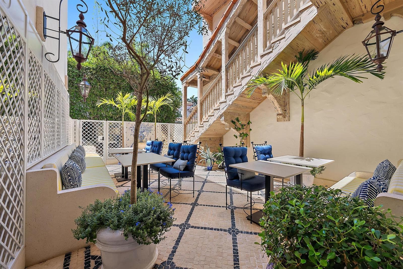 236 Phipps Plaza # 101, Palm Beach, FL 33480 photo 4