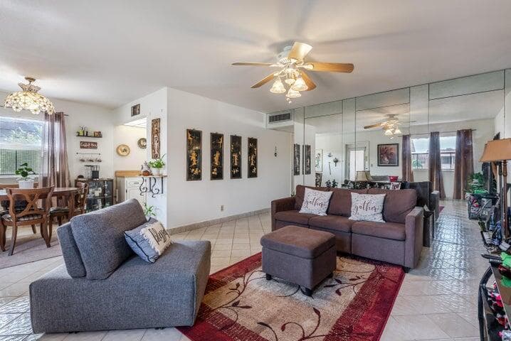 657 Brittany N, Delray Beach, FL 33446 photo 3