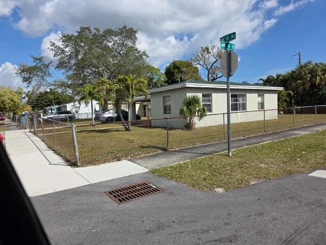 400 NW 18th Avenue, Fort Lauderdale, FL 33311 photo 2