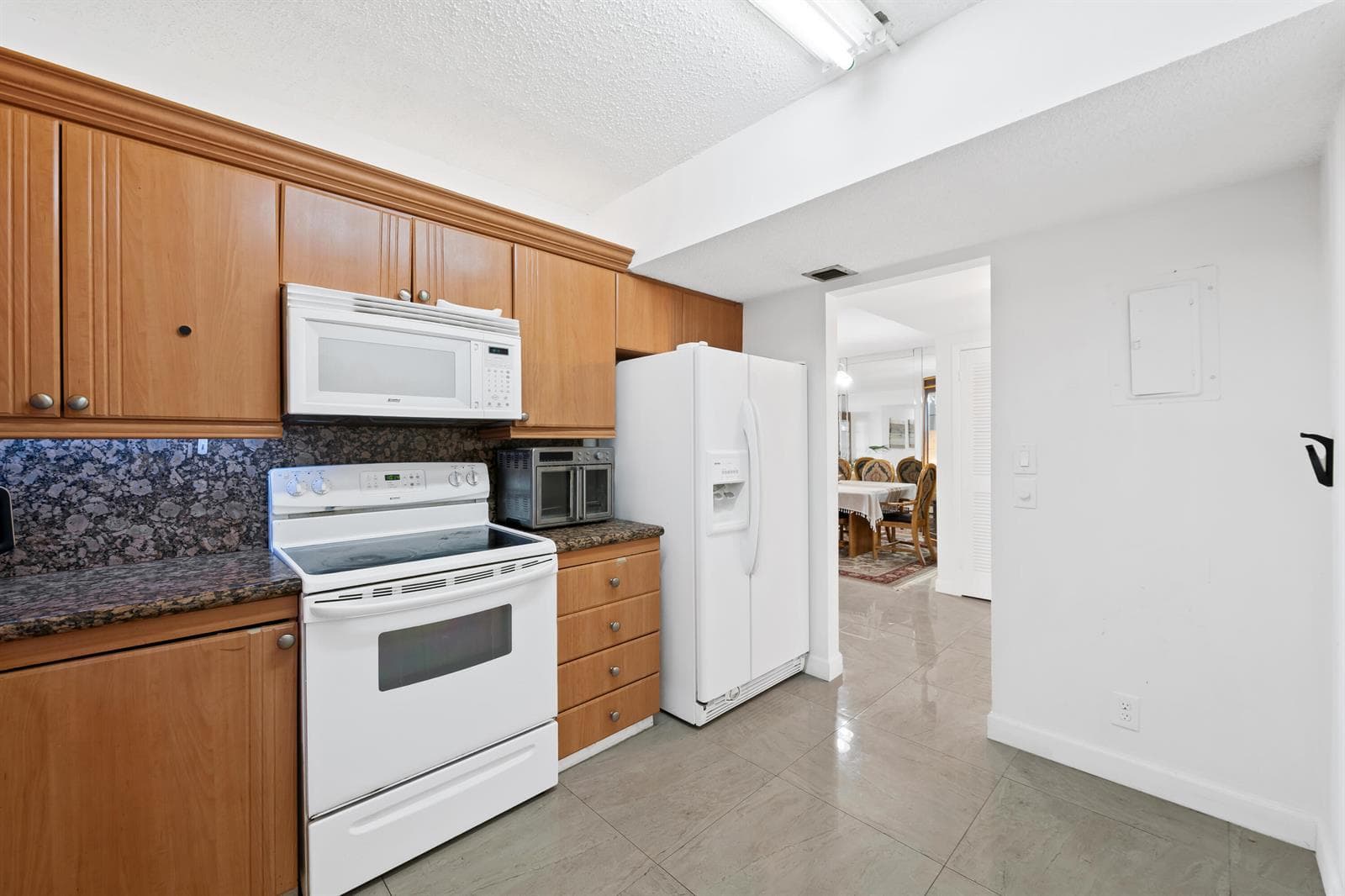 2500 Parkview Drive # 615, Hallandale Beach, FL 33009 photo 4