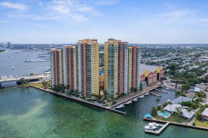 2650 Lake Shore Drive # 1004, Riviera Beach, FL 33404 photo 2