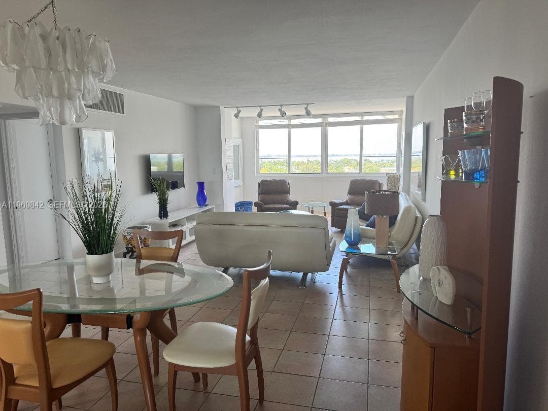 5005 Collins Ave # 1404, Miami Beach, FL 33140 photo 3