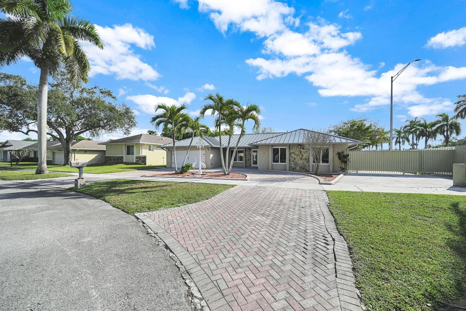 10321 SW 116th Avenue, Miami, FL 33176 photo 3