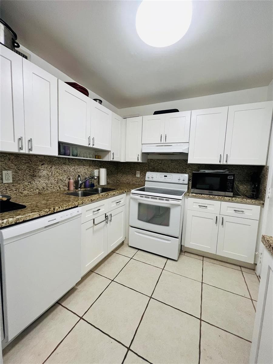 4040 N Hills Drive # 7, Hollywood, FL 33021 photo 2