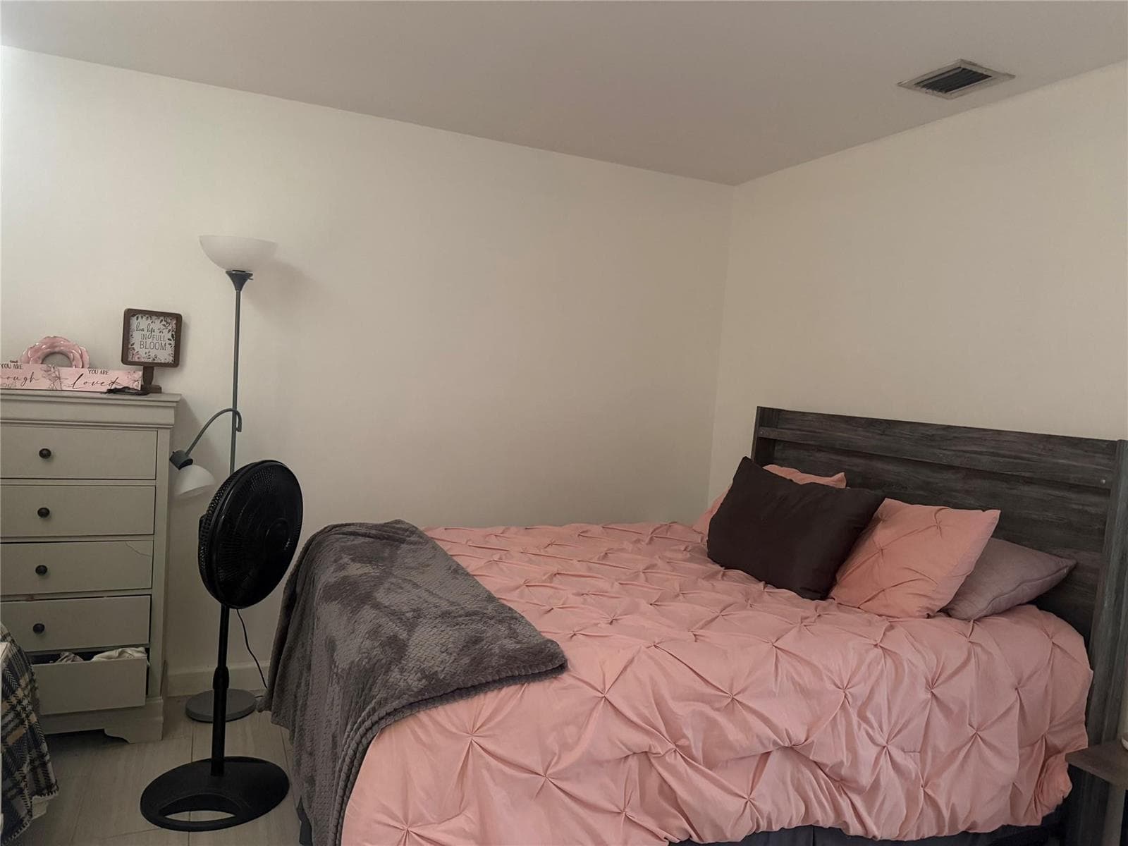 817 SE 9th Street, Okeechobee, FL 34974 photo 3