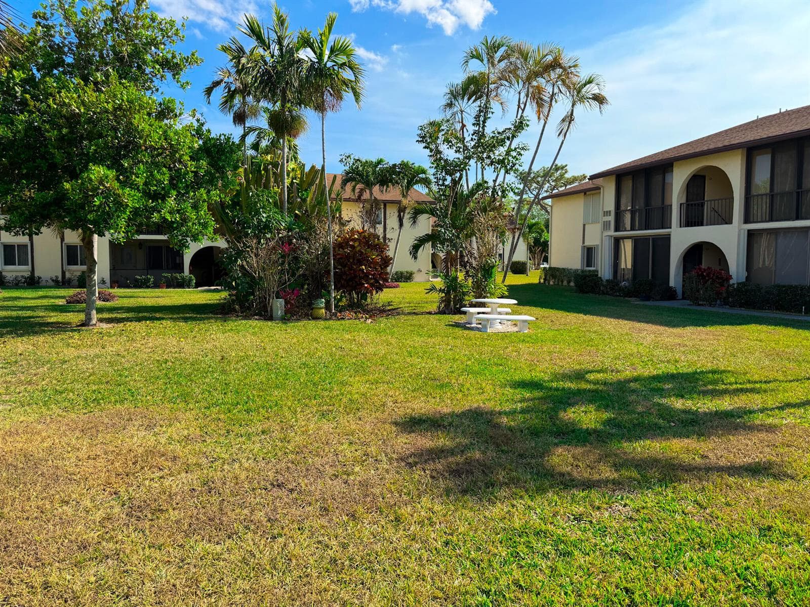 3530 Pine Needle Drive # C-2, FL 33463 photo 2