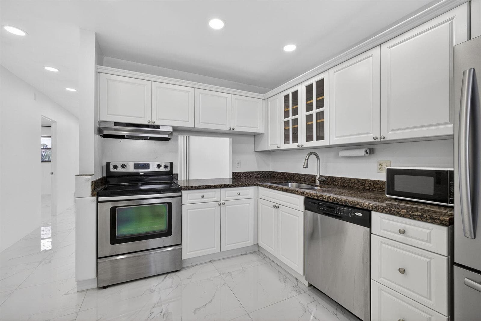 105 Lake Irene Drive, West Palm Beach, FL 33411 photo 5