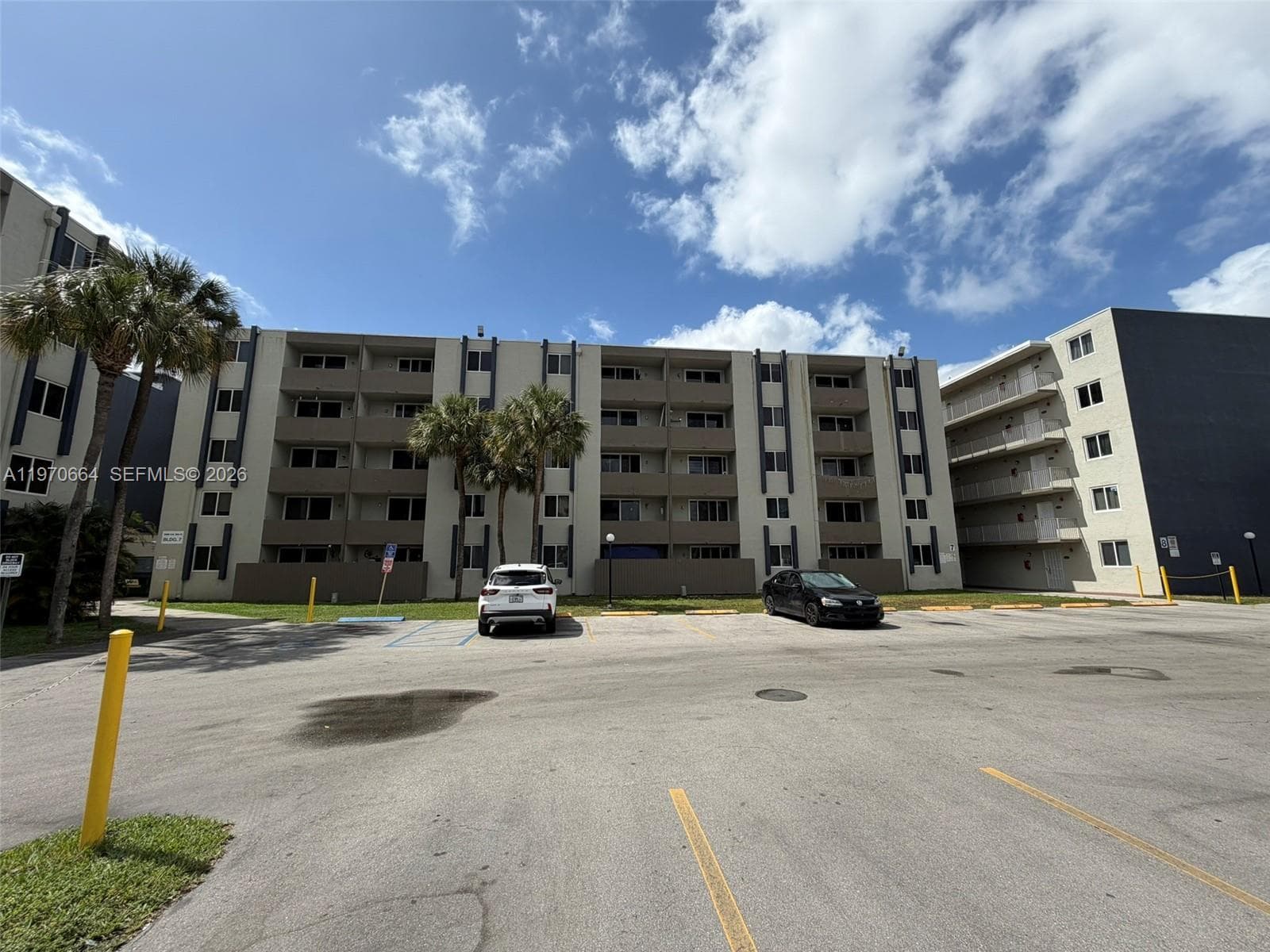 10090 NW 80th Ct # 1206, Hialeah Gardens, FL 33016 photo 2