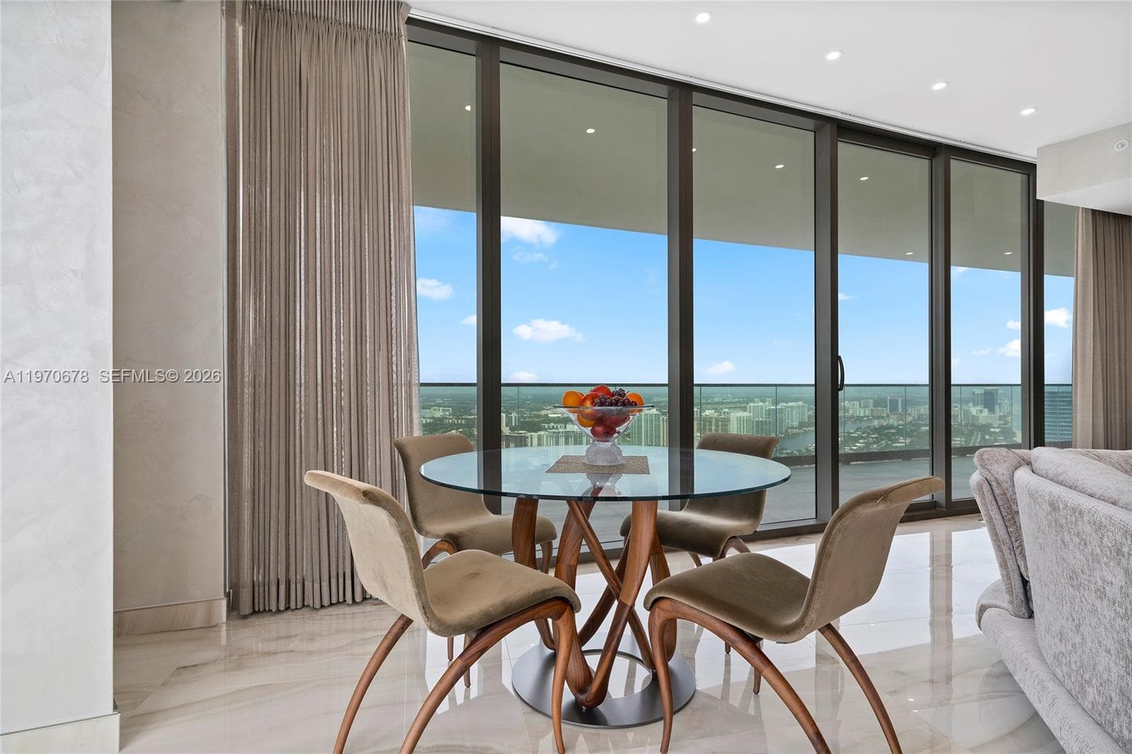 18975 Collins Ave # 4505, Sunny Isles Beach, FL 33160 photo 4