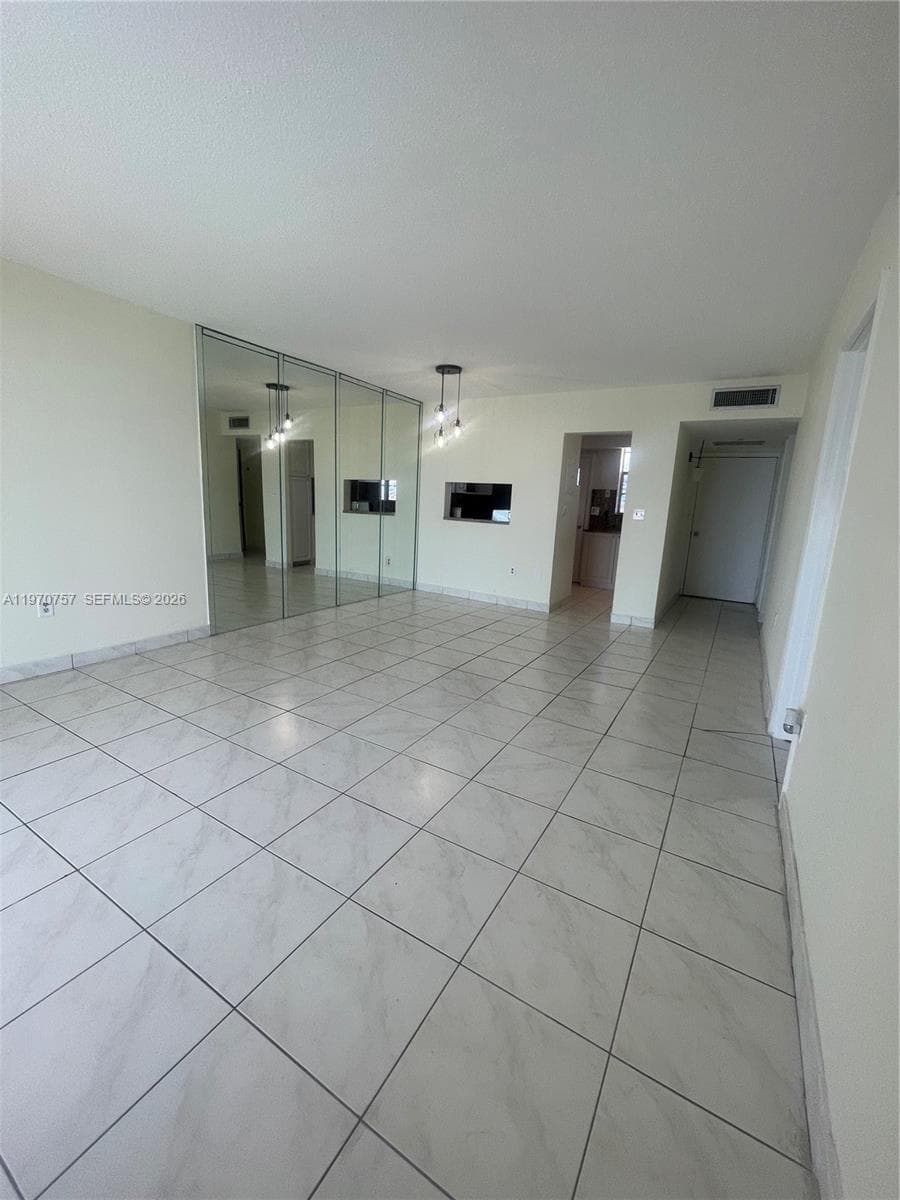 2910 Point East Dr # M511, Aventura, FL 33160 photo 5