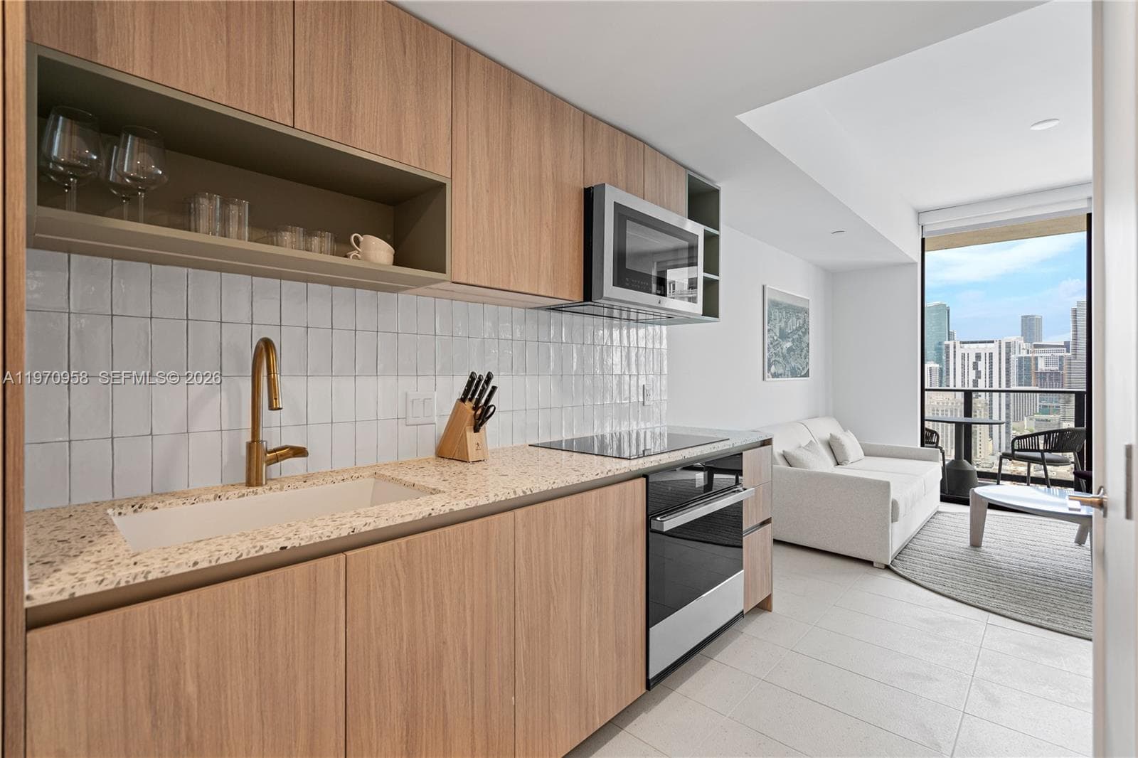 159 NE 6th St # 2707, Miami, FL 33132 photo 5