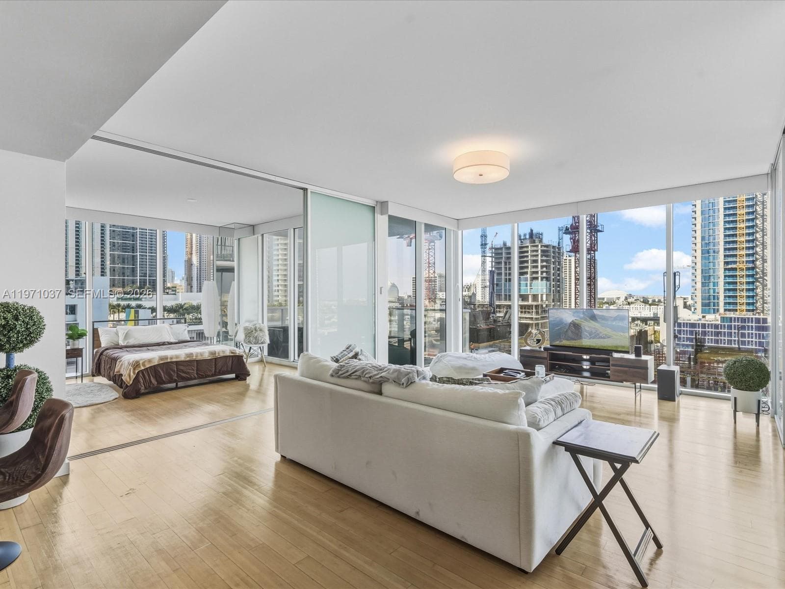 1040 Biscayne Blvd # 1107, Miami, FL 33132 photo 3
