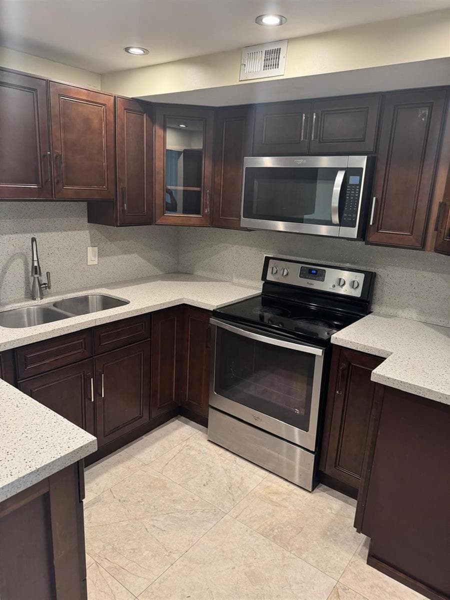 7041 Environ Boulevard # 326, Lauderhill, FL 33319
