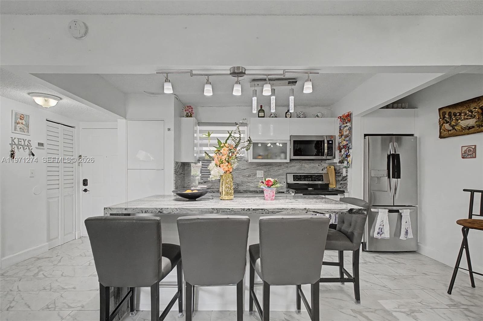399 NW 72nd Ave # 320, Miami, FL 33126 photo 5