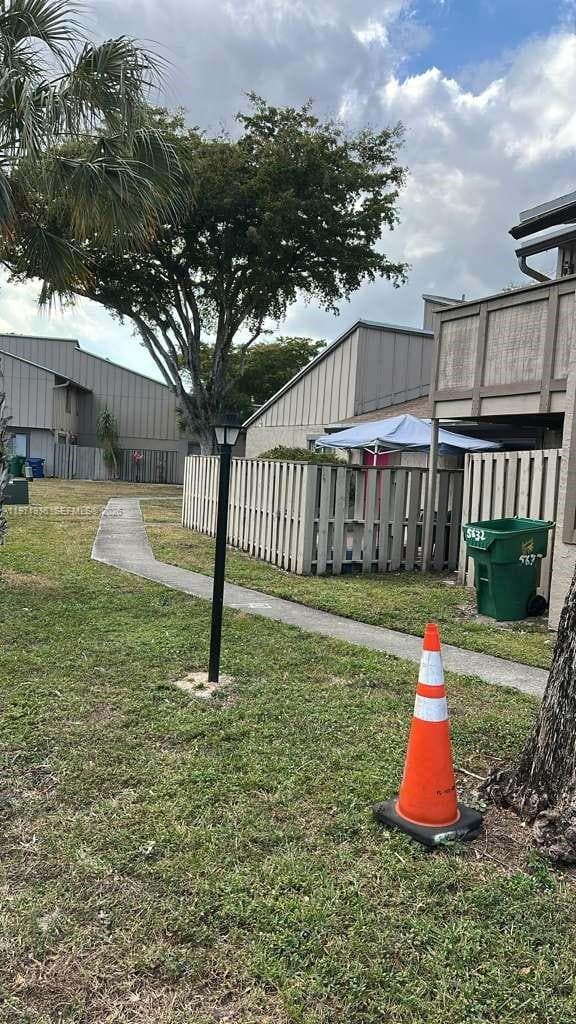 5630 NW 21st St # 31-C, Lauderhill, FL 33313 photo 2