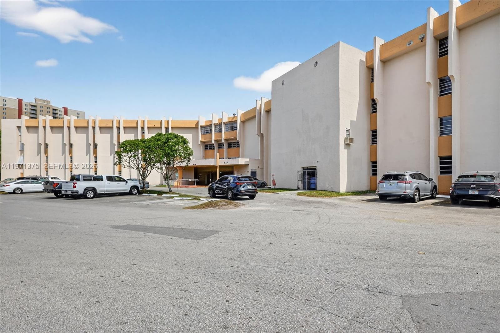 9678 Fontainebleau Blvd # 411, Miami, FL 33172 photo 2