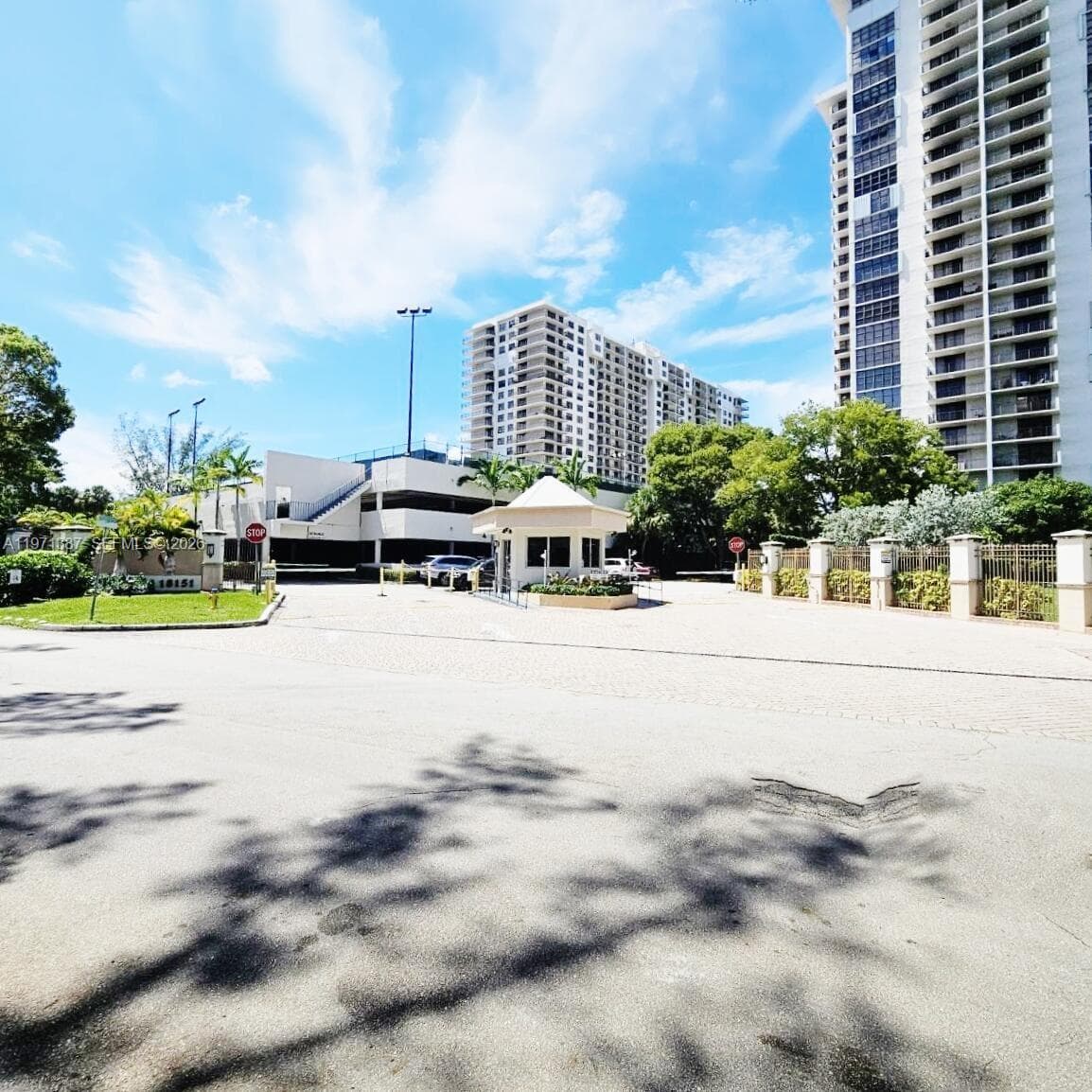 18151 NE 31st Ct # 906, Aventura, FL 33160 photo 2