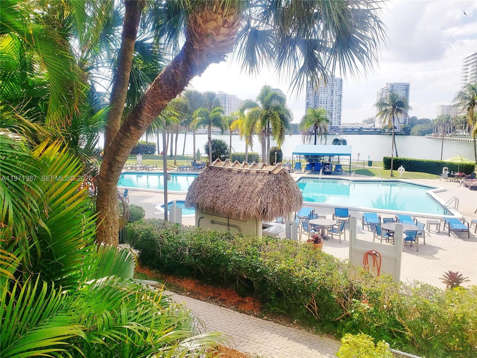 18151 NE 31st Ct # 906, Aventura, FL 33160 photo 3
