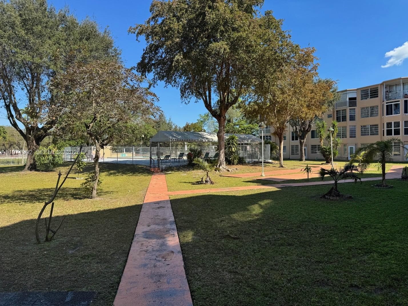 1301 NE 191st St # F405, Miami, FL 33179 photo 2