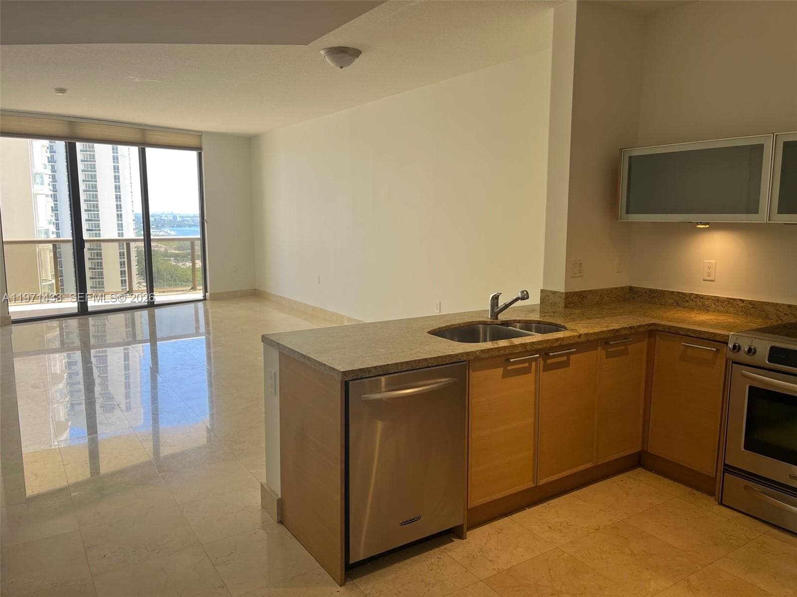 16275 Collins Ave # 2603, Sunny Isles Beach, FL 33160 photo 5