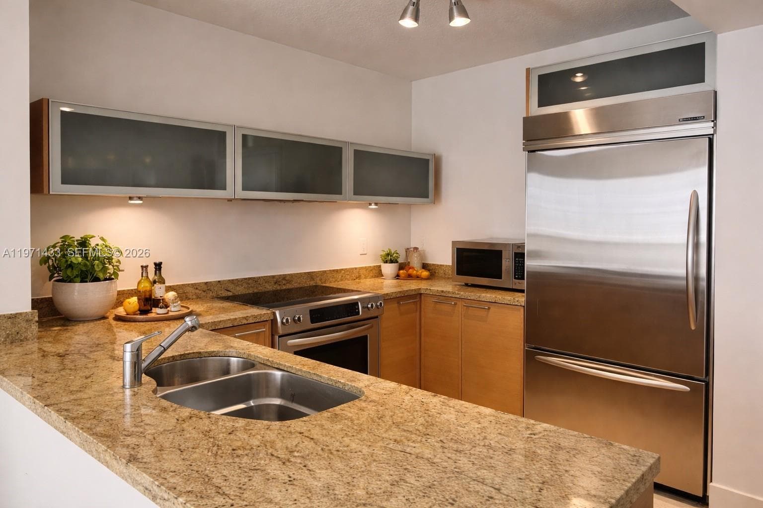 16275 Collins Ave # 2603, Sunny Isles Beach, FL 33160 photo 4