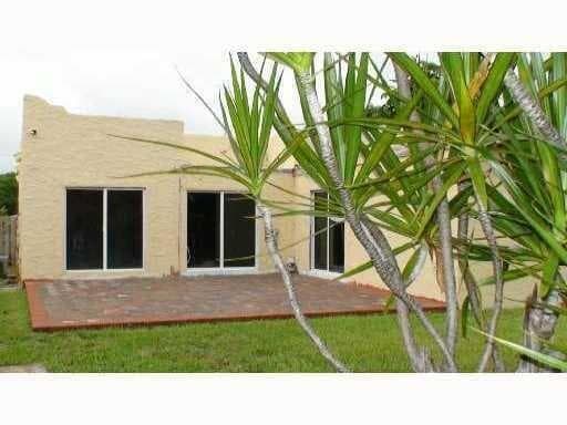 619 37th Street, West Palm Beach, FL 33407 photo 2