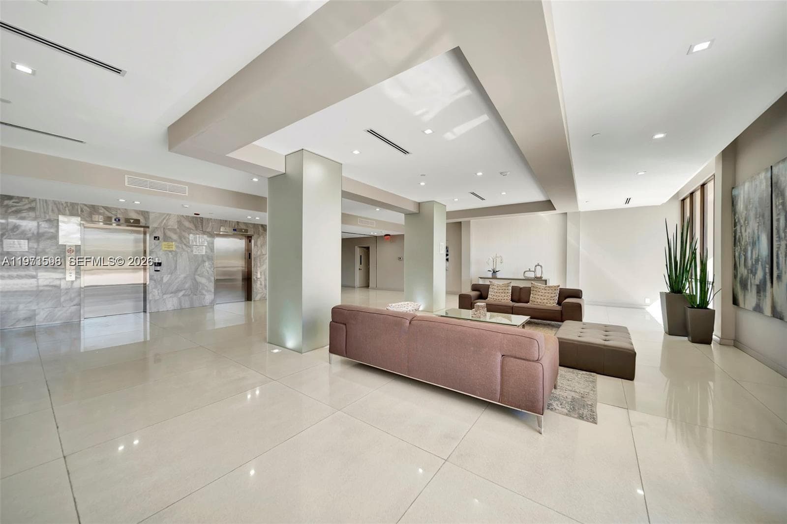 20379 W Country Club Dr # 2336, Aventura, FL 33180 photo 4