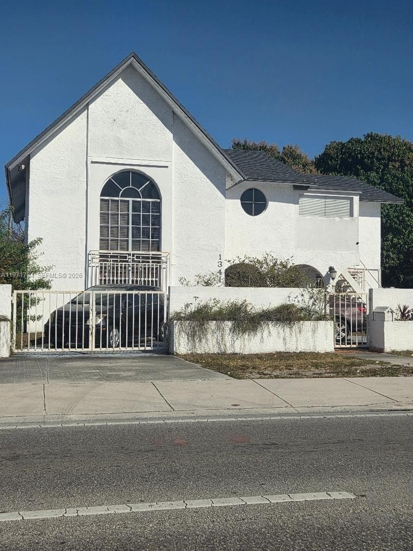 1341 E 8th Ave, Hialeah, FL 33010