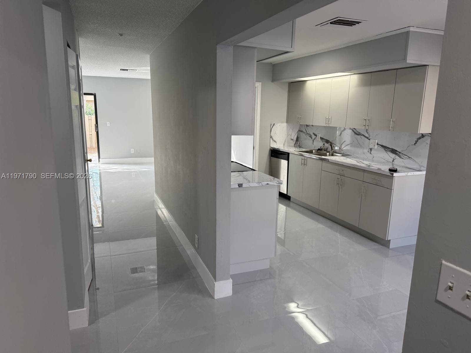 2700 N 34th Ave # I, Hollywood, FL 33021 photo 3