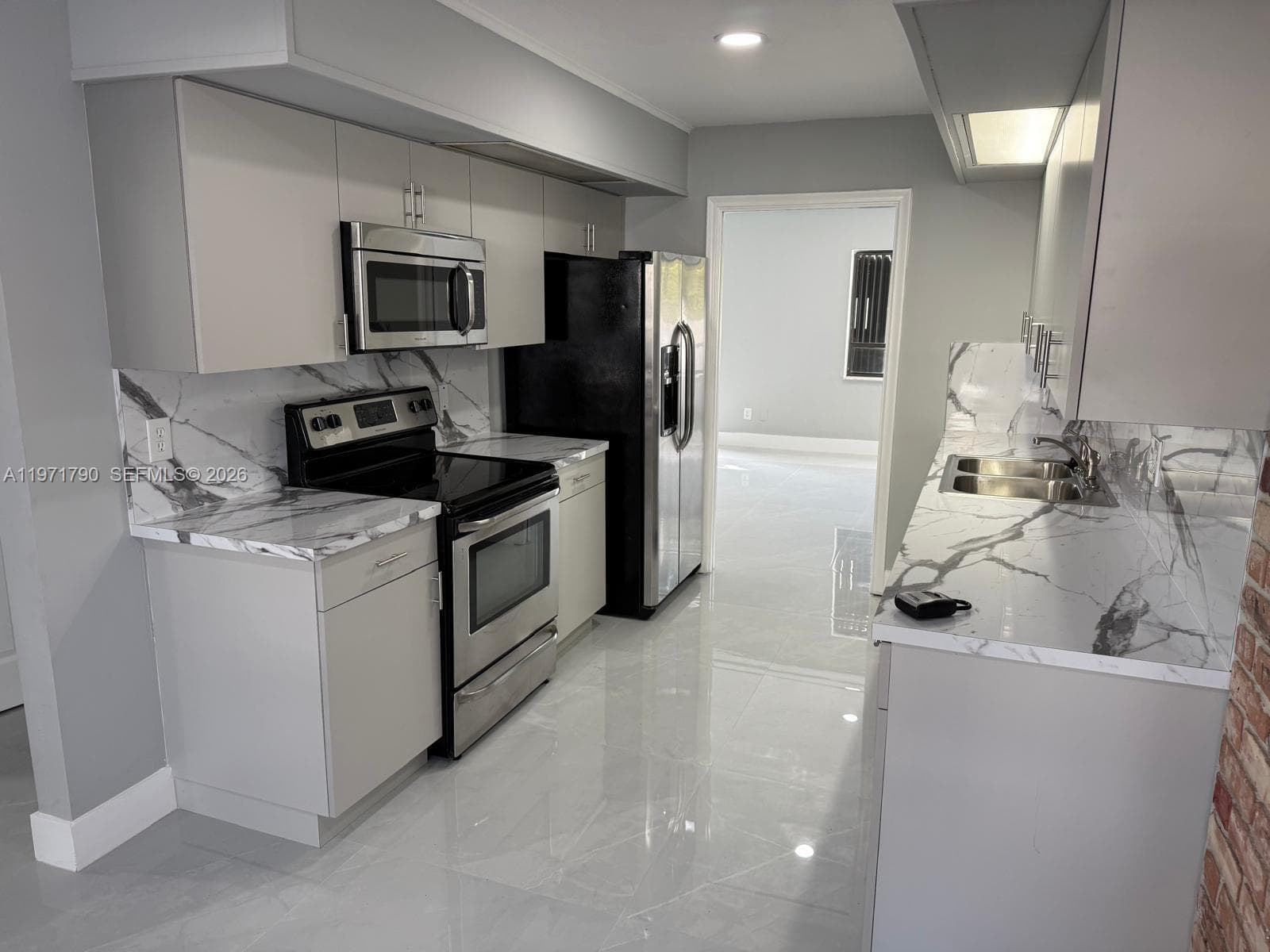 2700 N 34th Ave # I, Hollywood, FL 33021 photo 5