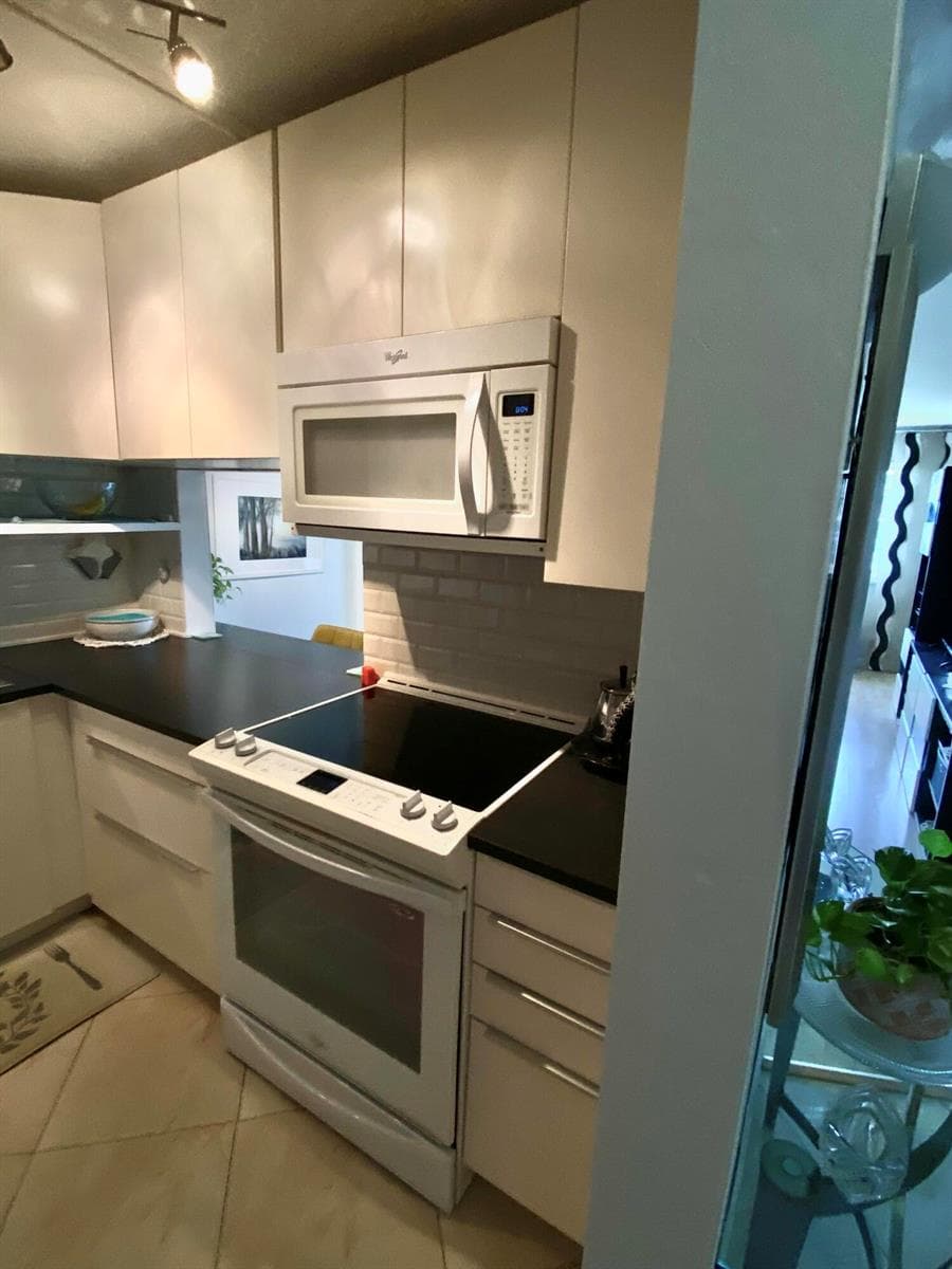 2616 N Garden Drive # 204, Lake Worth, FL 33461 photo 3