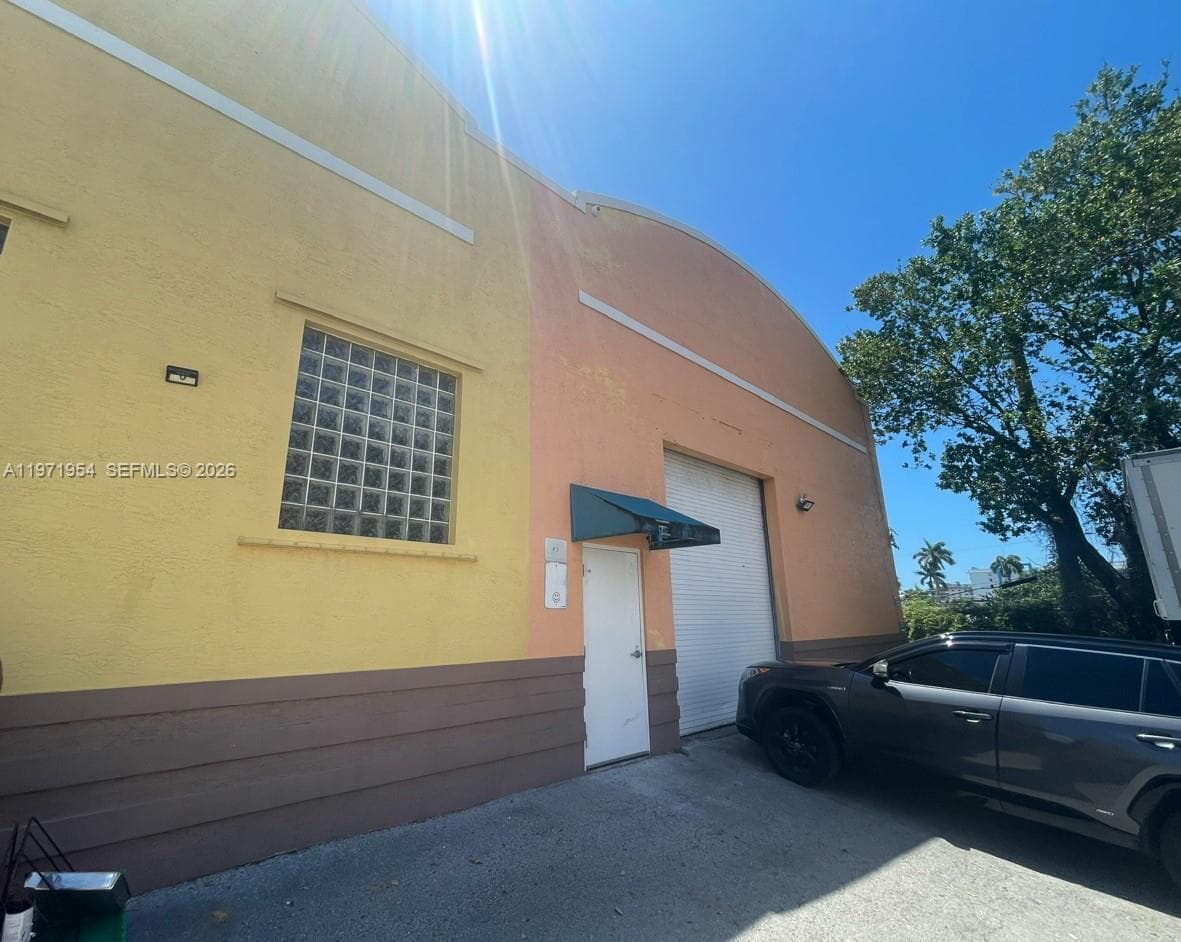 212 N Federal Hwy, Dania Beach, FL 33004