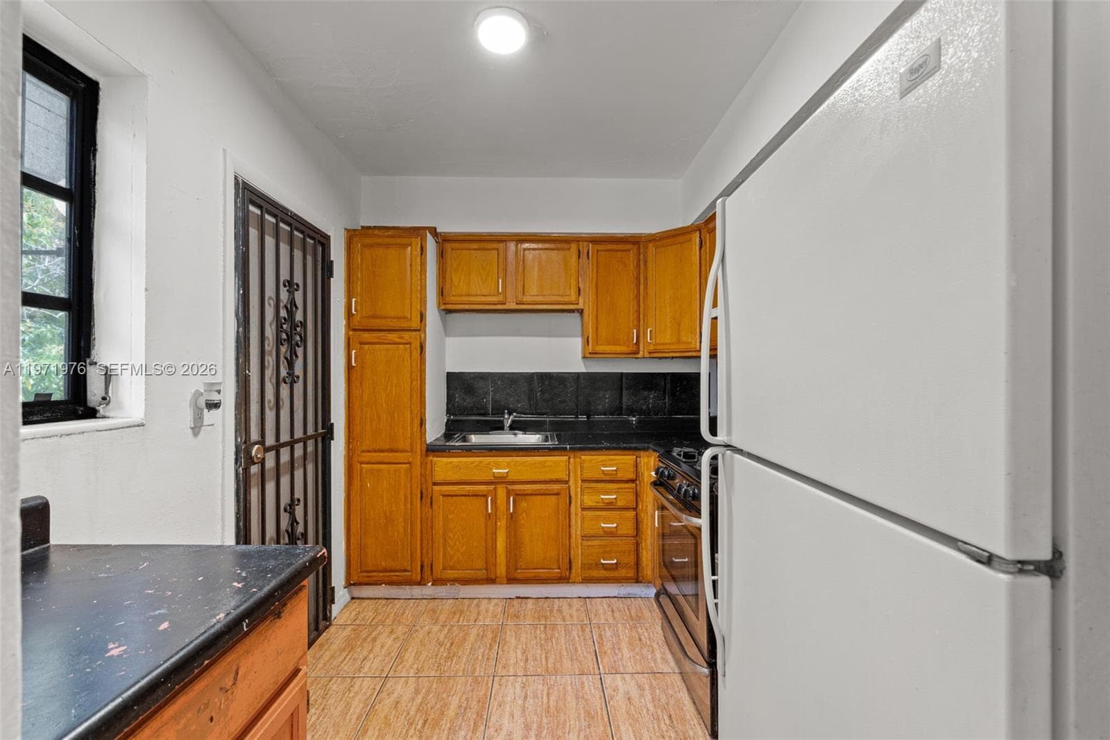 9201 NW 33rd Ave Rd, Miami, FL 33147 photo 5