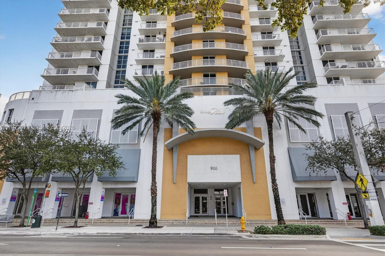 900 SW 8th St # 505, Miami, FL 33130 photo 3
