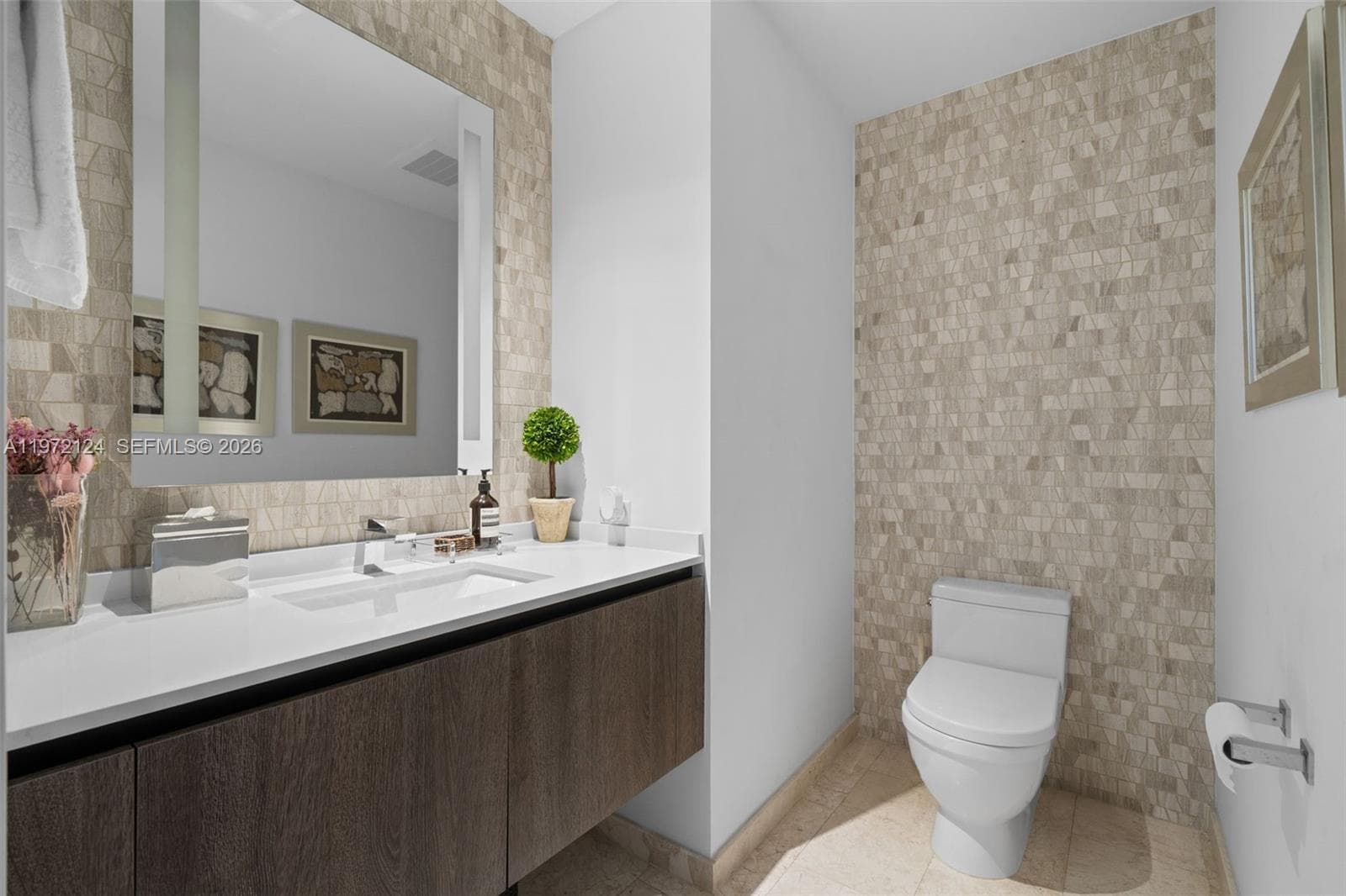 68 SE 6th St # 3209, Miami, FL 33131 photo 5