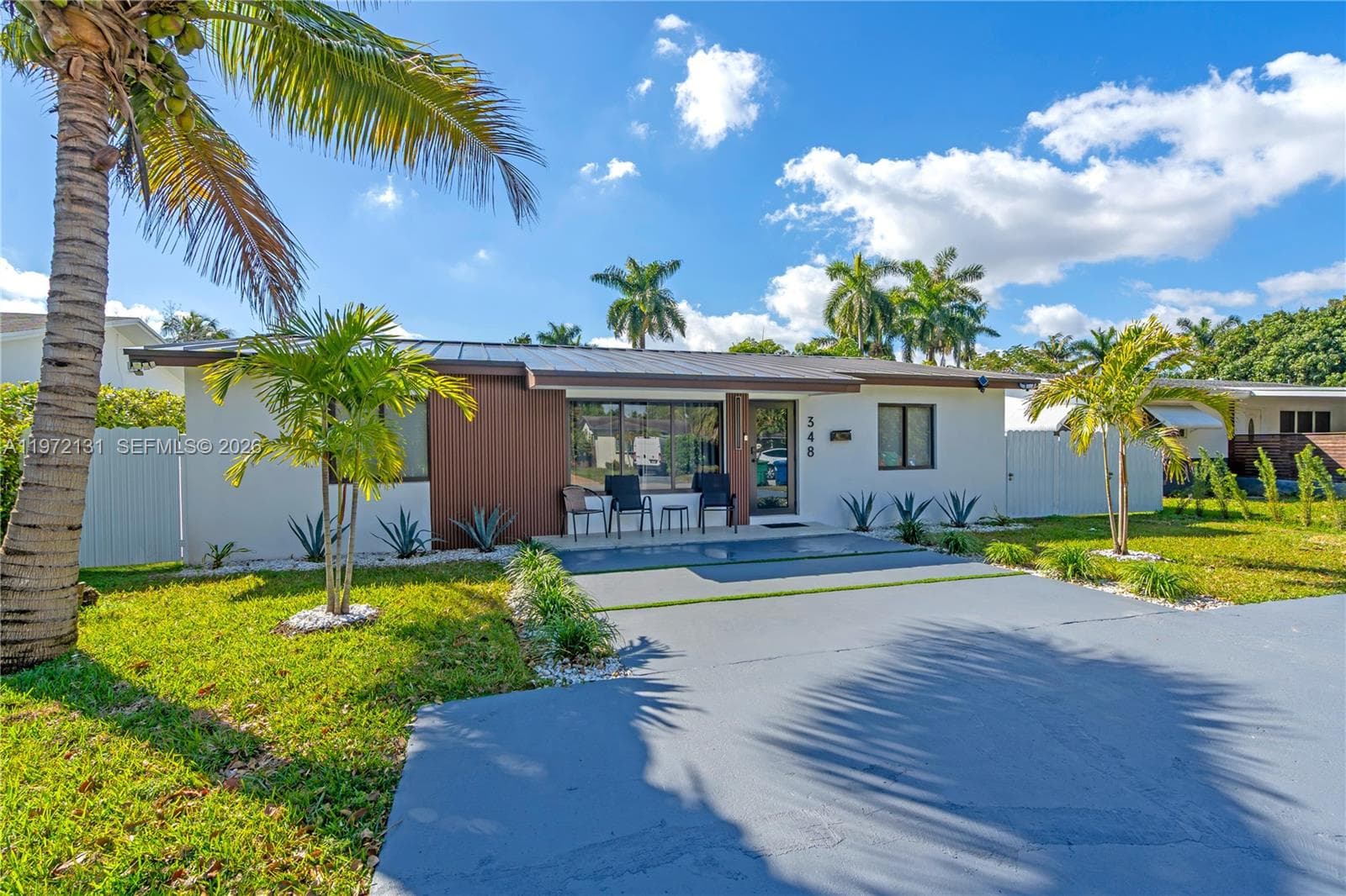 348 NE 117th St, Miami, FL 33161 photo 2