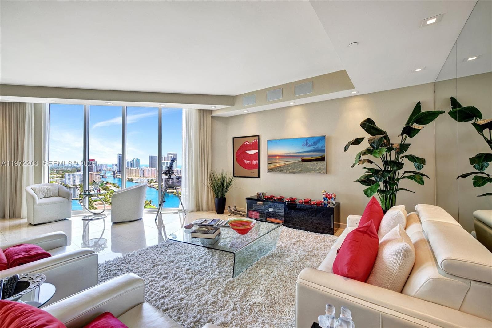 21200 Point Pl # PH2804, Aventura, FL 33180 photo 3