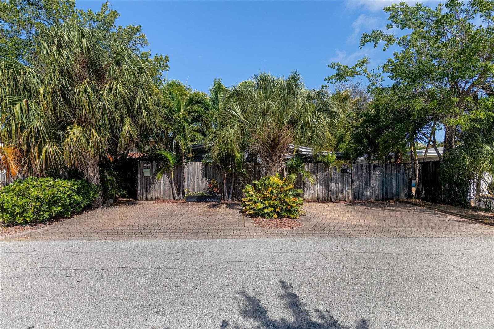 1009 NE 23rd Drive # 1013 Ne 23 Dr, Wilton Manors, FL 33305 photo 2